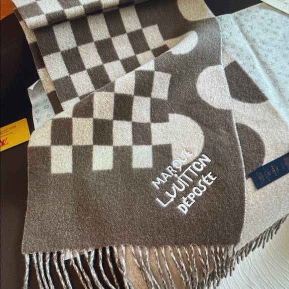 Louis Vuitton Brown and Cream Checkered Scarf - Picture 1 of 5